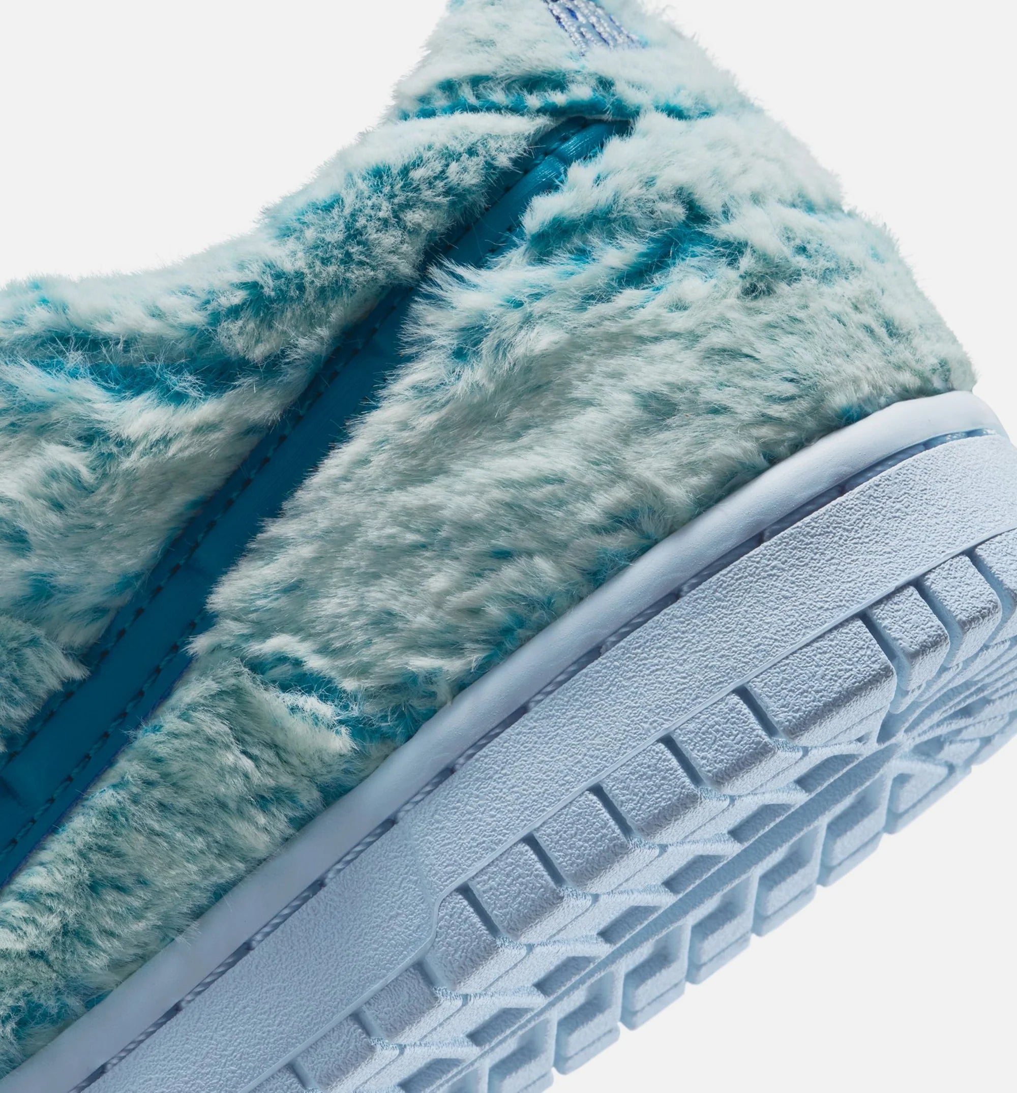 Dunk Low Abominable Snowman Grade School Lifestyle Shoe Green Abyss White Celestine Blue