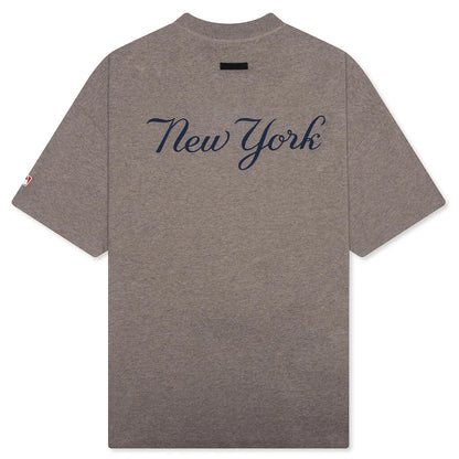 Fear of God Essentials x MLB Yankees 90s Tee Homestead Heather