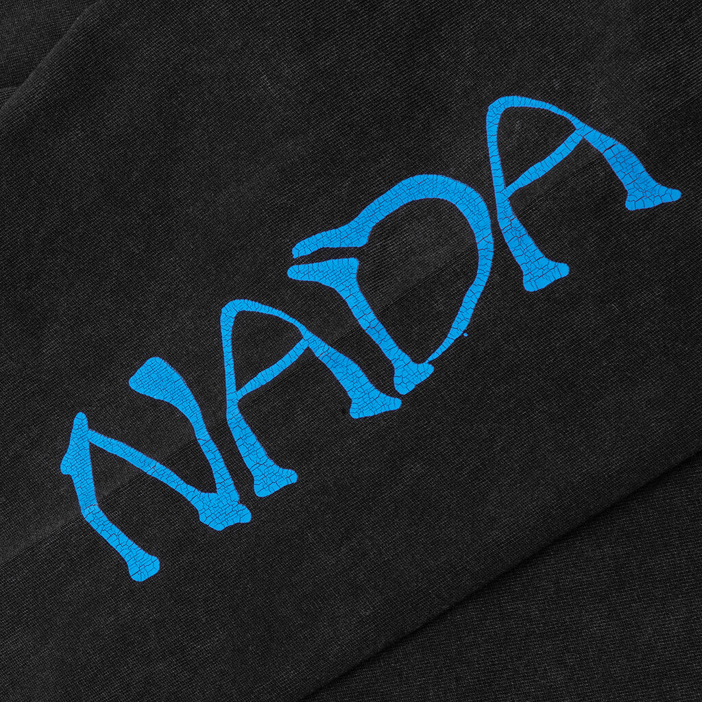 De Nada L S Tee Black