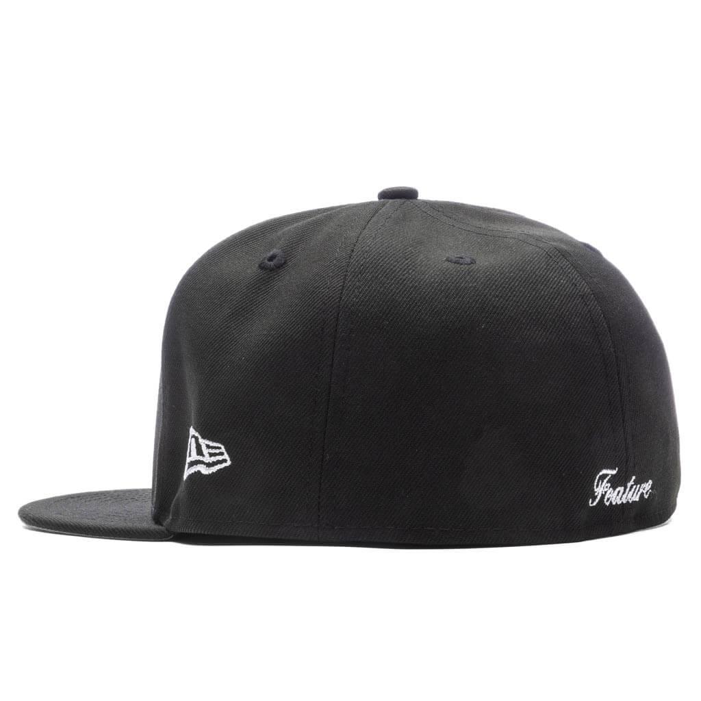Feature x New Era Old English Las Vegas Fitted Black Snow Grey